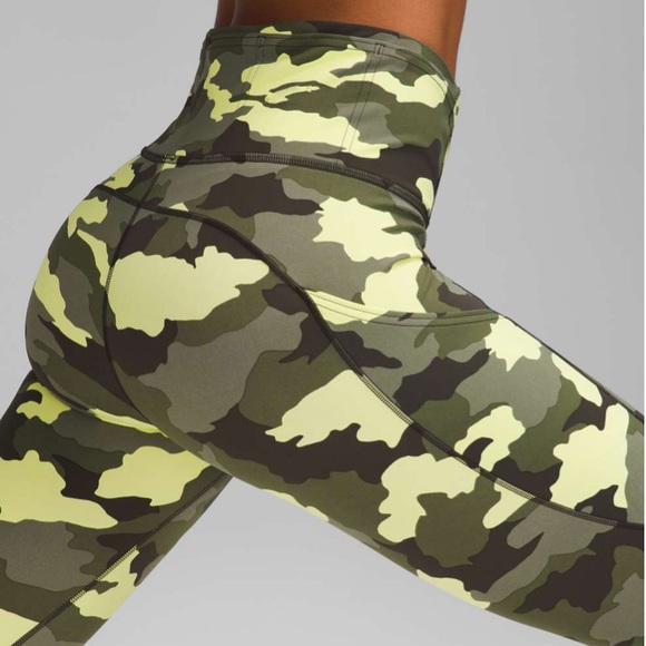 LULULEMON NWT FAST & FREE HIGH RISE CROP LEGGINGS 23” SIZE 0 - Picture 3 of 10